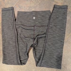 Lululemon Wunder Under leggings
